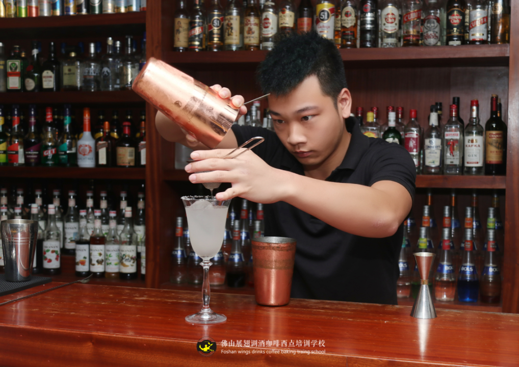 學(xué)歷低學(xué)調(diào)酒行嗎？